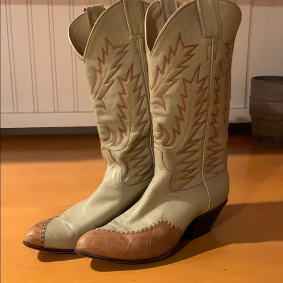 laramie Shoes - Vintage Laramie handmade cowboy boots 7